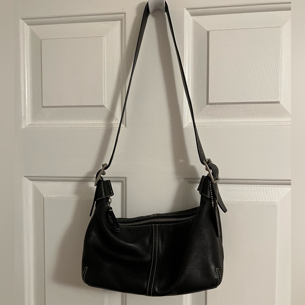 Used Vintage Coach Shoulder Bag in Black